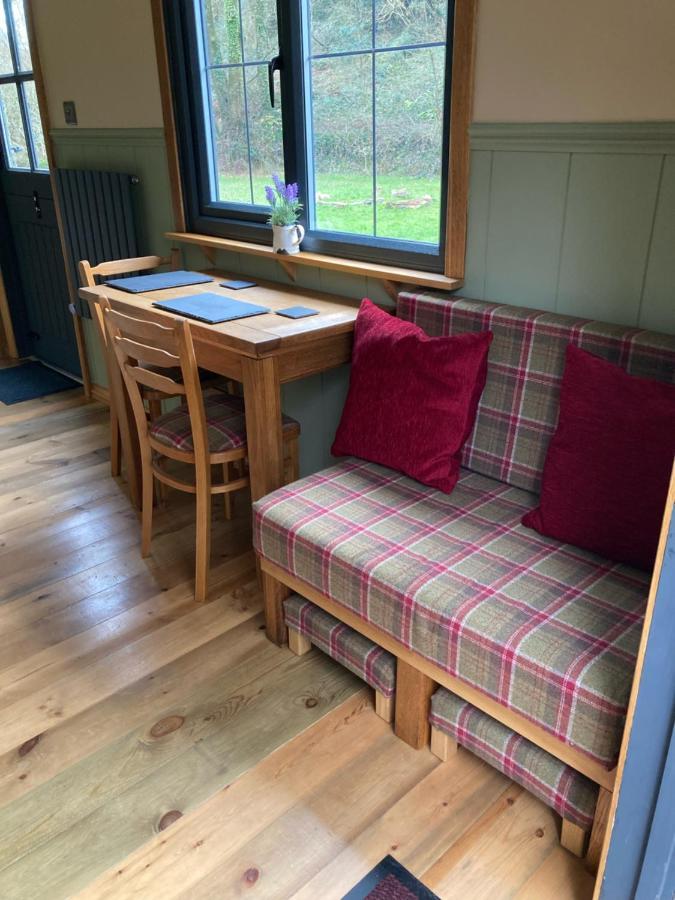 Brook The Shepherd Hut Saltash Exterior photo